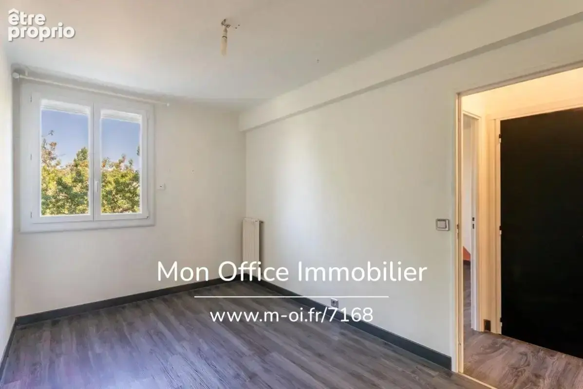 Référence : 7168-GBE. - Appartement 4 pièces avec balcons, cave et  ascenseur - photo 12