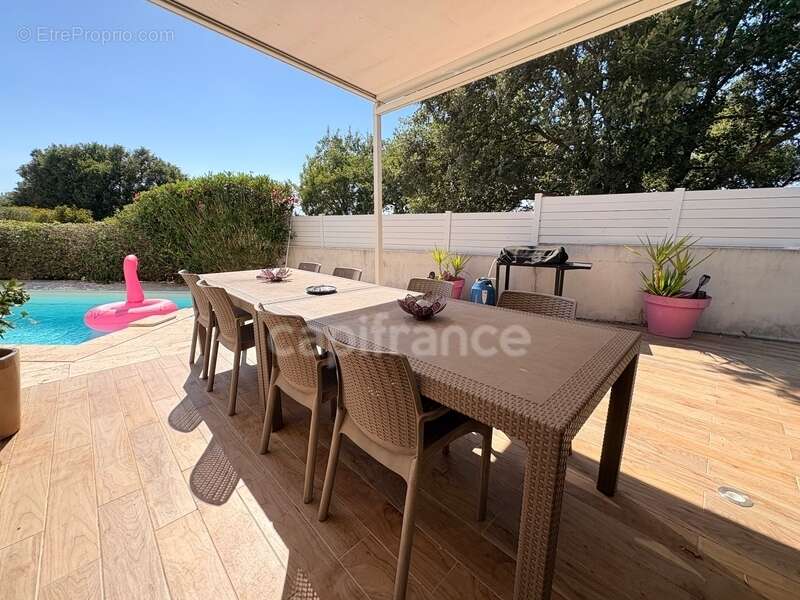Maison individuelle à vendre 3 chambres, piscine, terrasse, garage, vue exceptionnelle, SAINTE CROIX DE QUINTILLARGUES (34) - photo 2