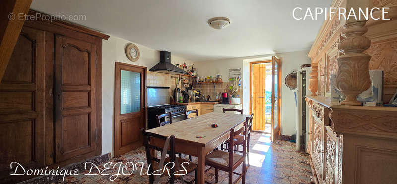 Maison à SAINT-MICHEL-DE-CHABRILLANOUX