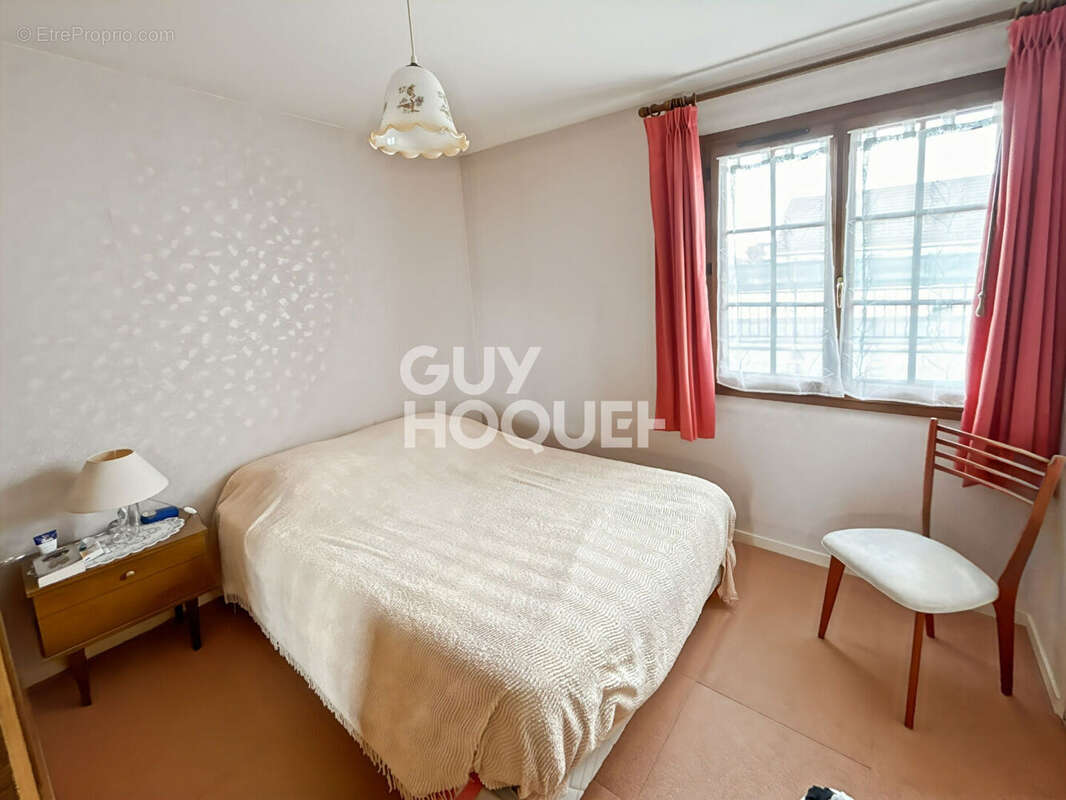 Maison à FONTENAY-TRESIGNY