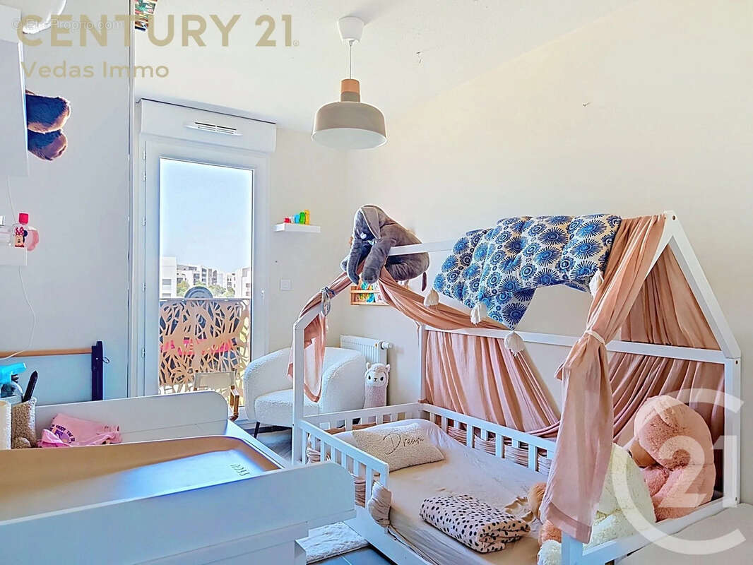 Appartement à SAINT-JEAN-DE-VEDAS