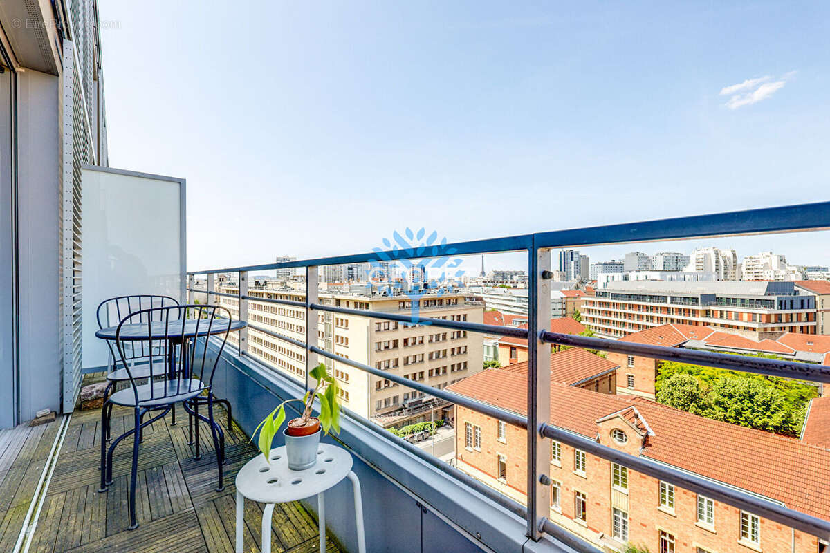 Appartement à PARIS-14E