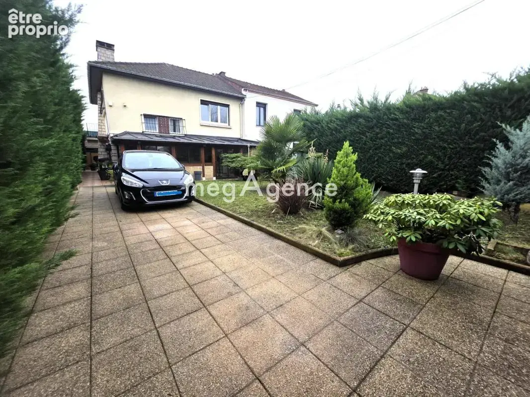 Montfermeil Maison rénovée 120m² 6 pièces terrain 300m² - photo 9