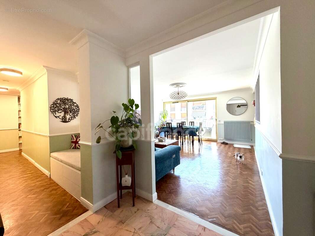 Appartement à vendre 5 pièces VERSAILLES (78) - photo 3
