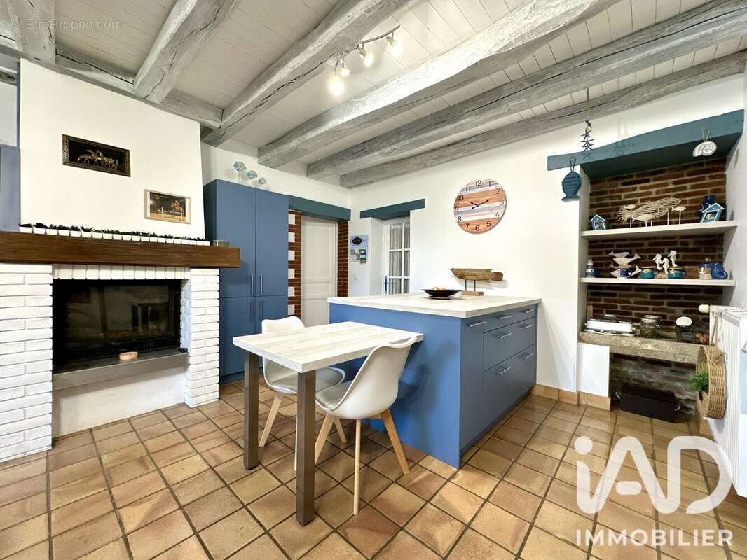 Maison 172 m² à Le Girouard  - photo 7