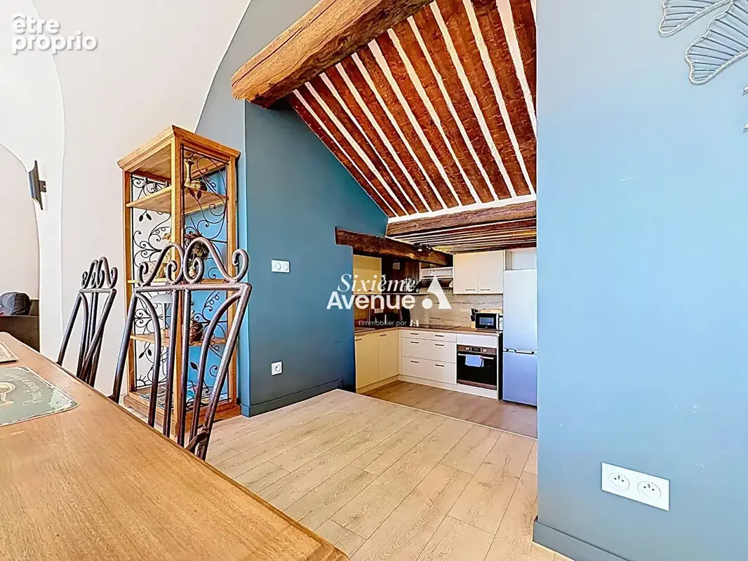 Exclusivité ? Grasse  Appartement 4 pièces 90 m² rénové avec vue dégagée - photo 4
