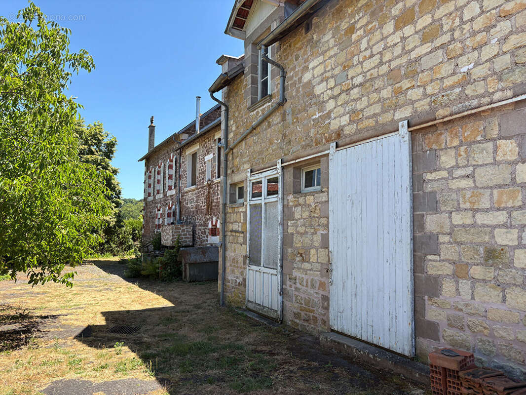 Maison à AYEN