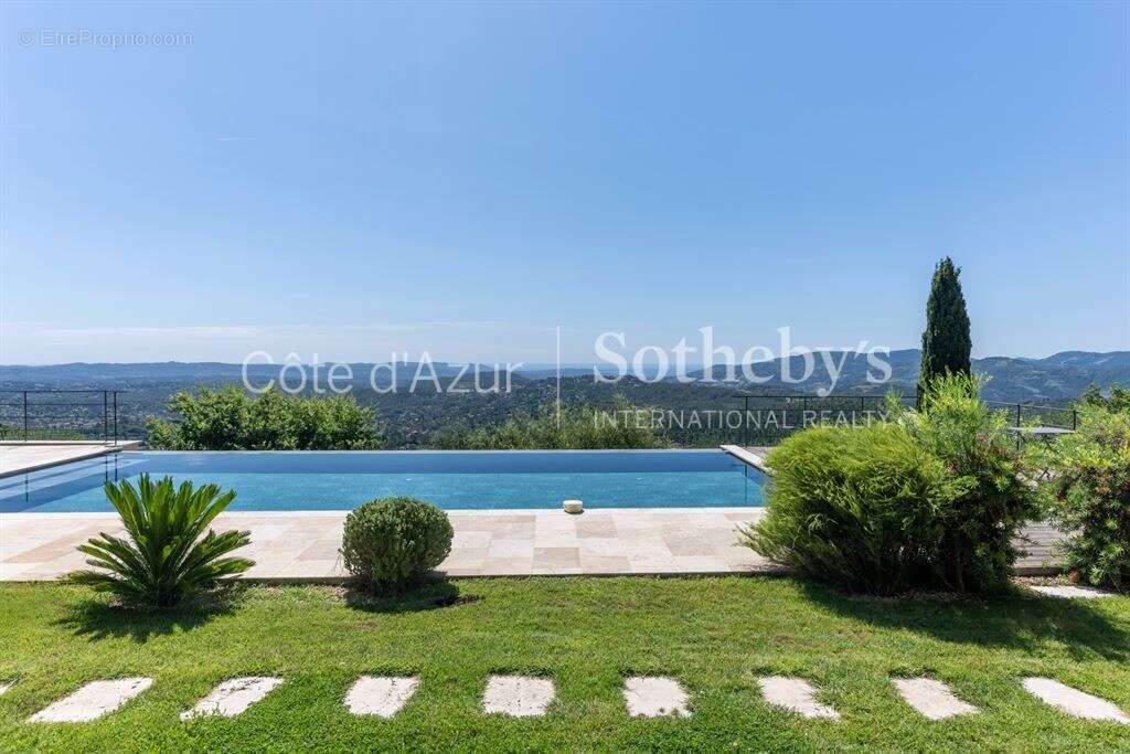 Le Tignet, villa rénovée vue mer panoramique, piscine à débordement et appartement - photo 6