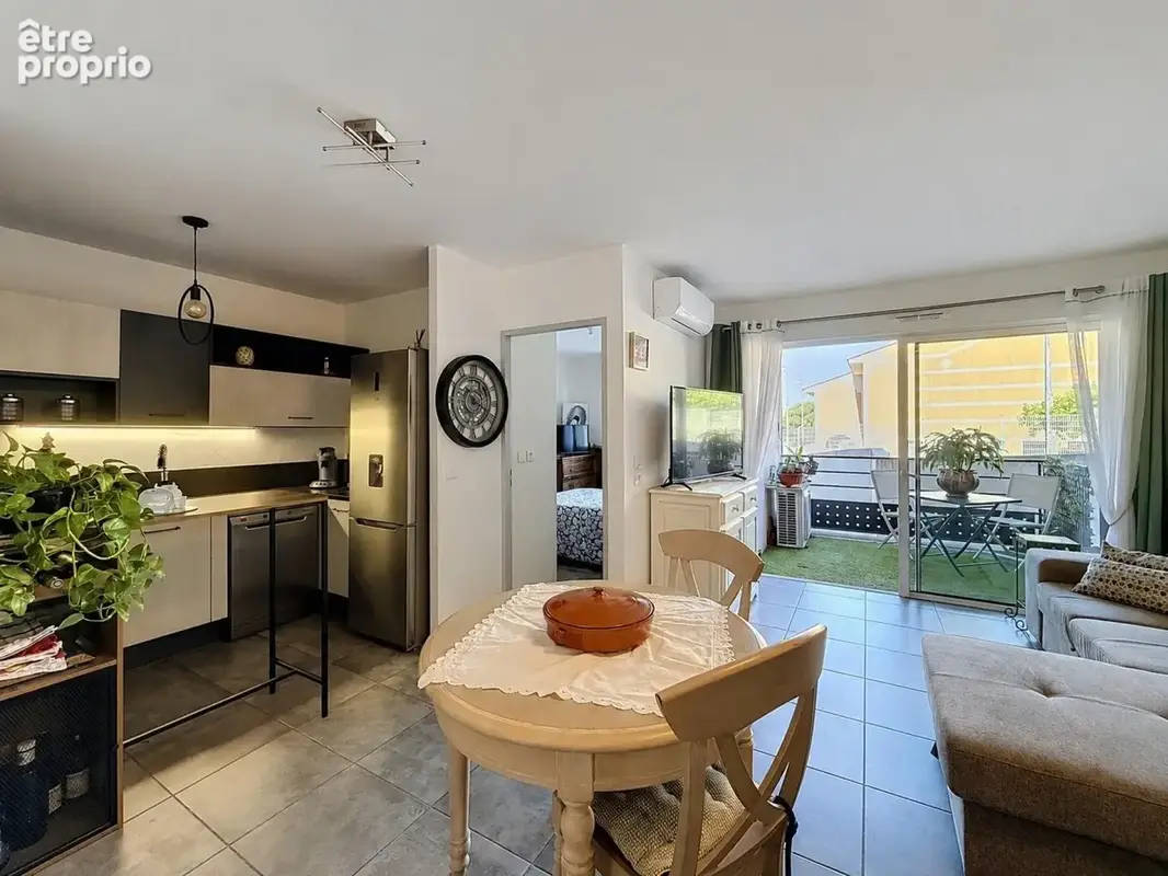 Photo 1 - Appartement à PUGET-SUR-ARGENS