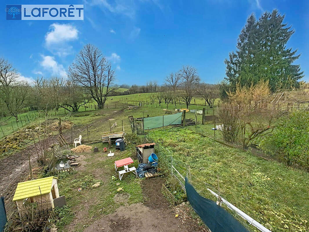 Maison à DAMMARTIN-SUR-MEUSE