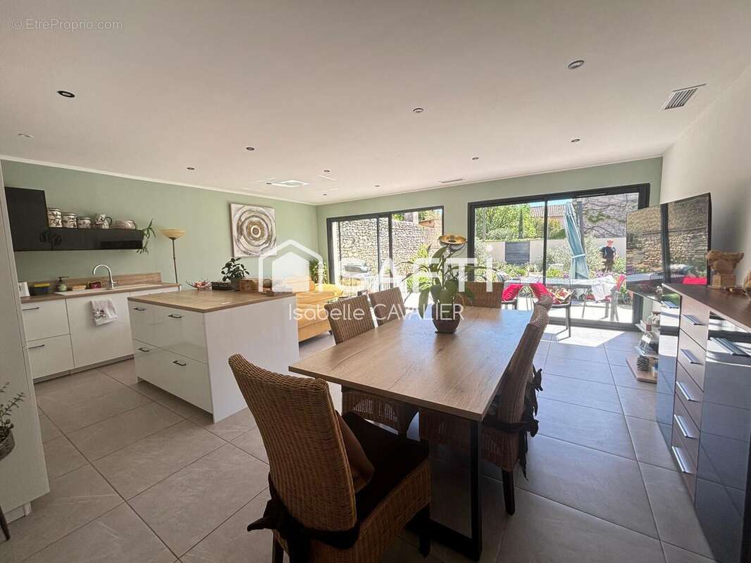 Photo 3 - Maison à MORIERES-LES-AVIGNON