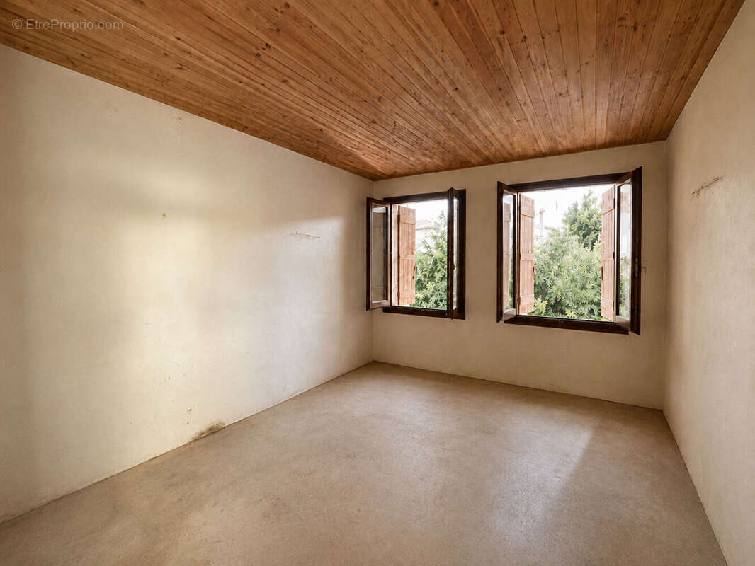 Maison  5 pièces de 101 m2 + sous-sol  à ARCHAMPS - photo 10