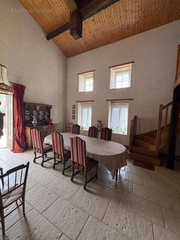 Maison 184 m² à Epannes  - photo 8