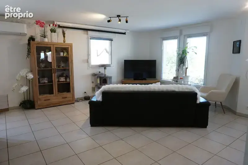 Magnifique pavillon climatisé en plain pied avec garages pour 3 voitures et grande terrasse couverte - photo 18