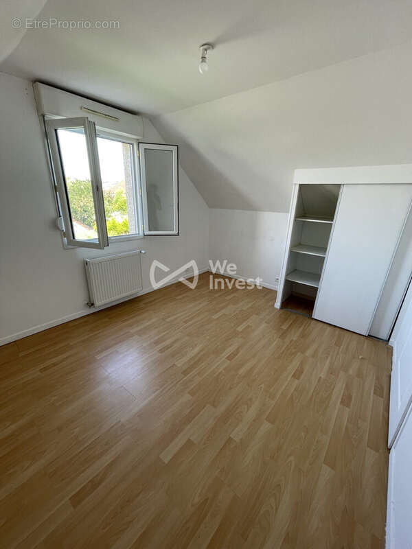 Maison 95 m² à Golbey  - photo 4