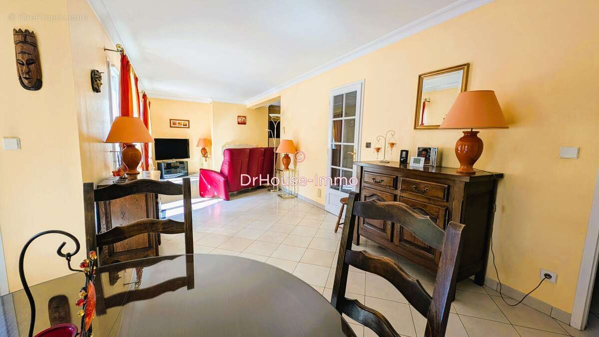 Maison à CARRIERES-SUR-SEINE