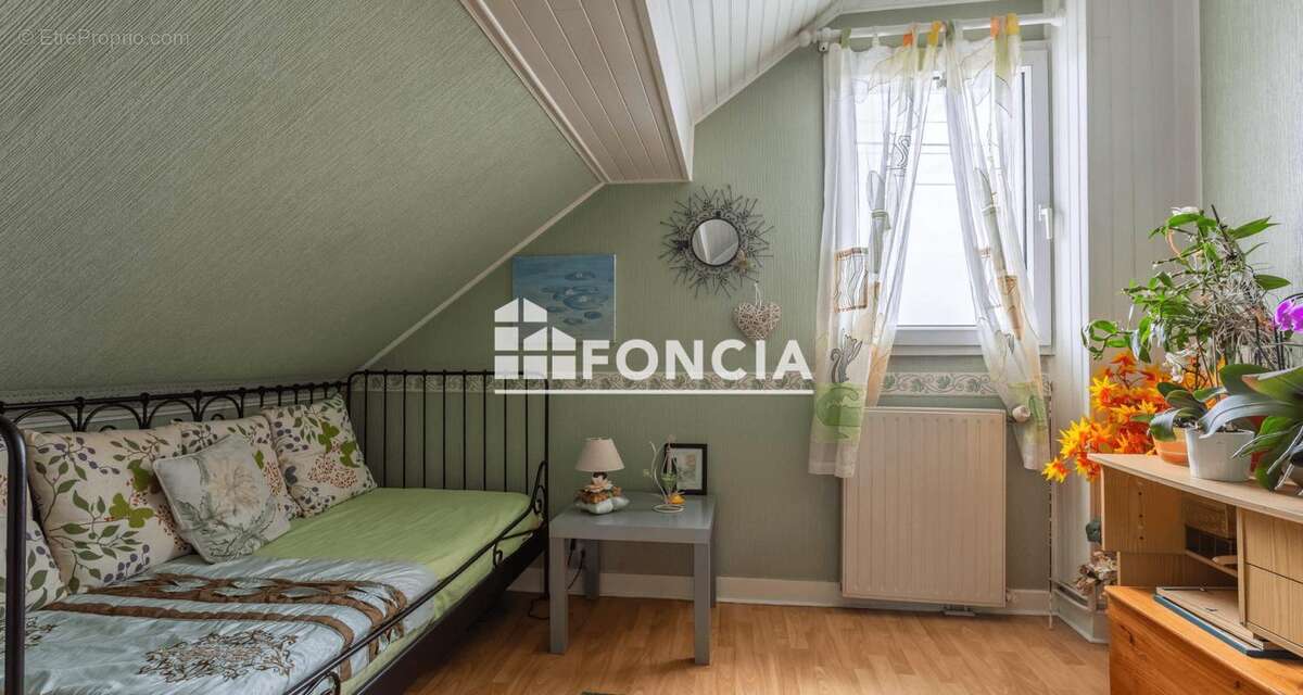 Maison à SAVIGNY-SUR-ORGE