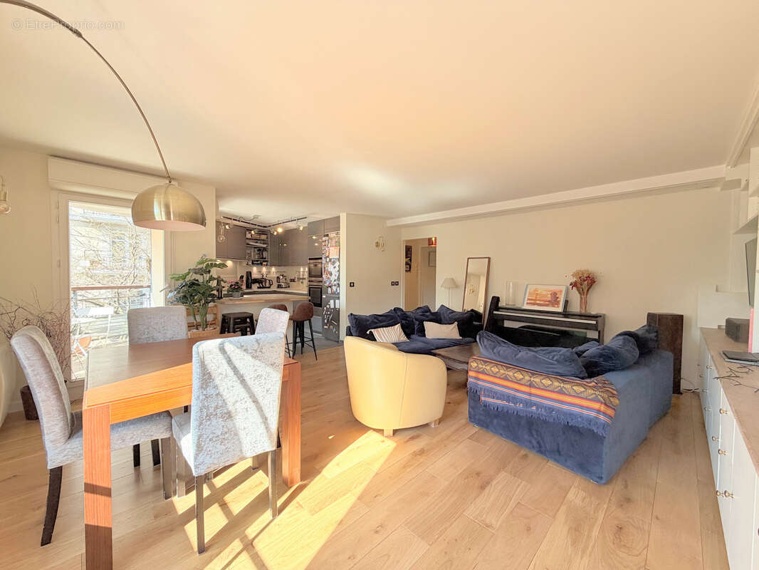 Appartement à SURESNES