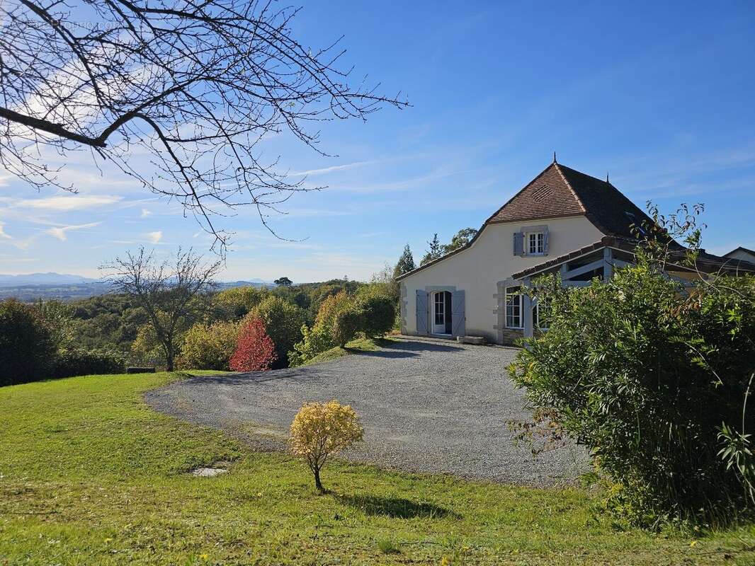 Maison à SALIES-DE-BEARN