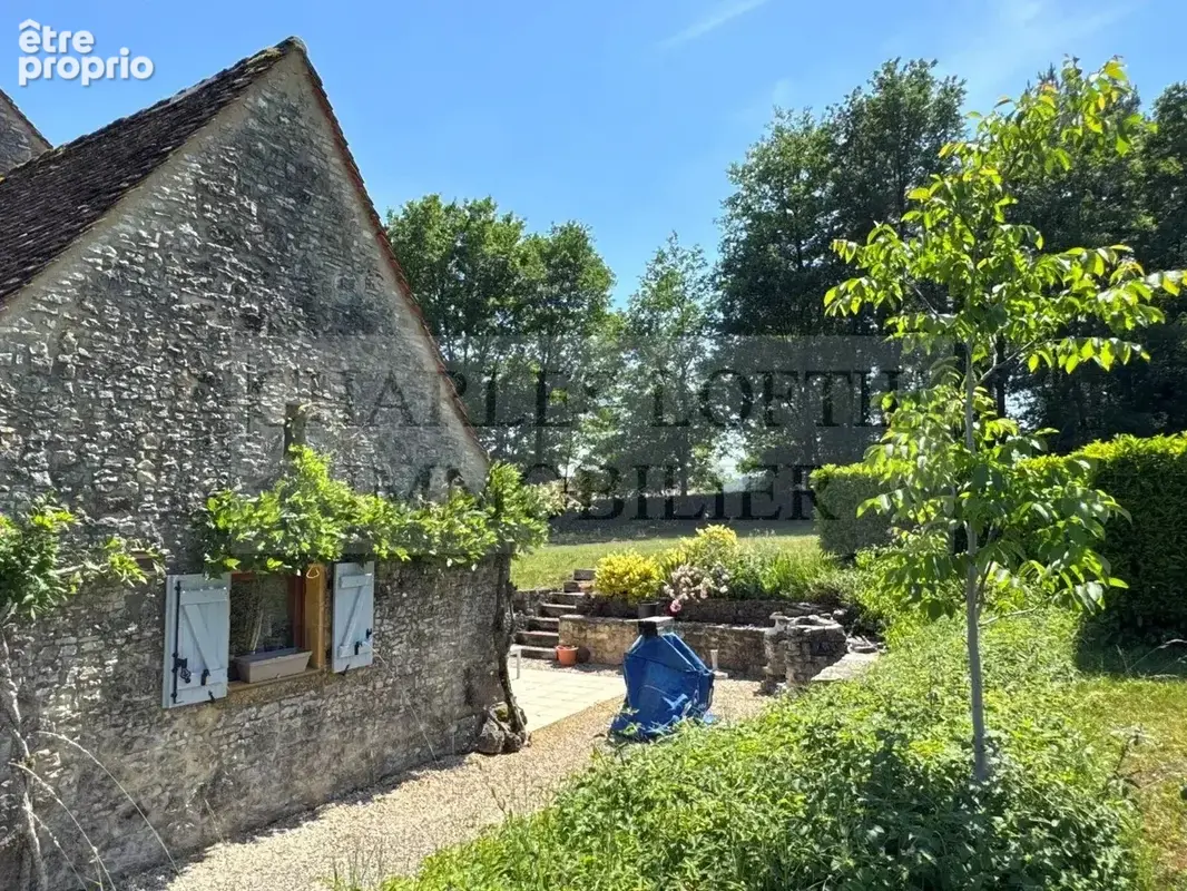 Charmante maison en pierre avec piscine, sur un terrain de 3800 m² , aux portes d’un village vivant de la Bouriane. - photo 27