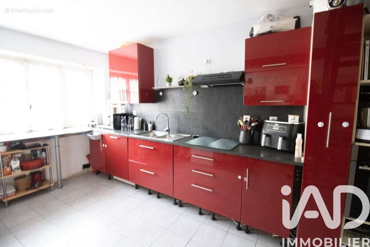 Maison 95 m² à Saint-Germain-Sous-Doue  - photo 6