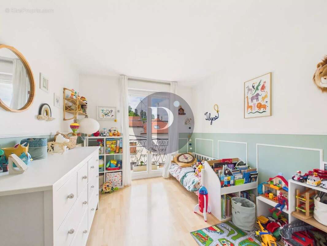 Appartement à LE PLESSIS-ROBINSON