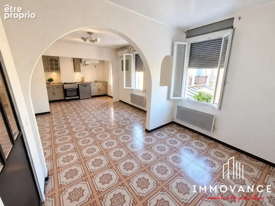 Appartement à MEZE