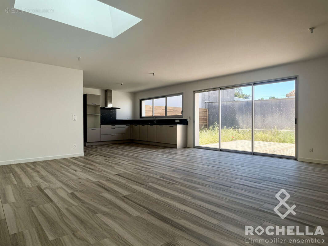 Maison à SAINTE-SOULLE