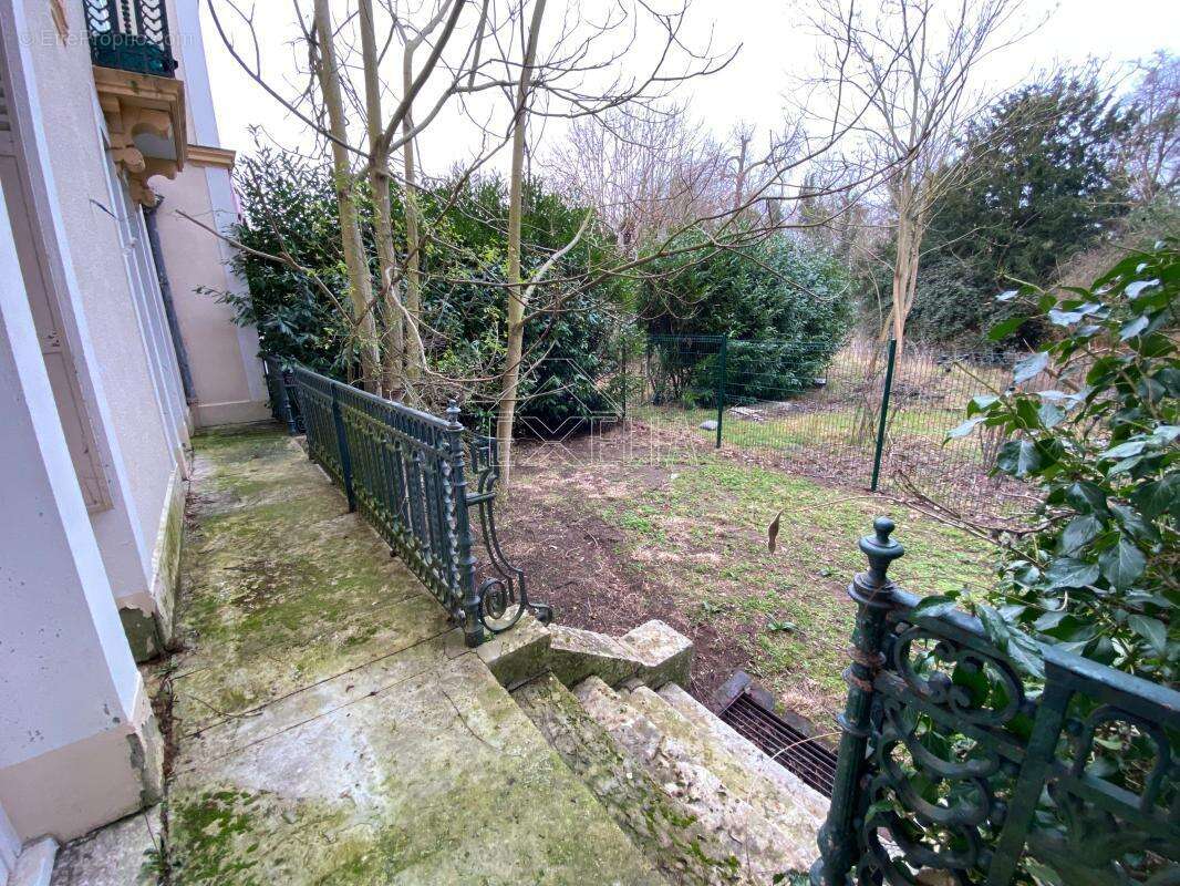 Appartement à ROSNY-SUR-SEINE