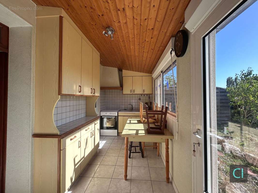 Maison de campagne avec un beau jardin - photo 11