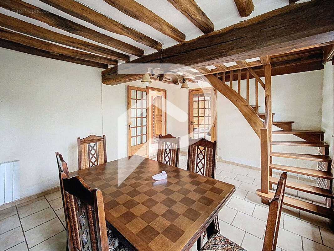 Maison à LE MESNIL-THOMAS