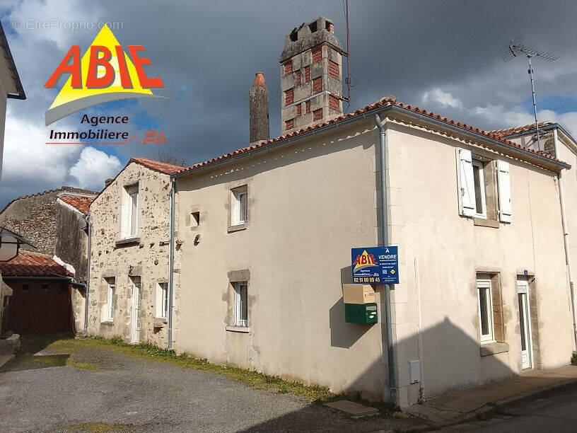 Photo 1 - Maison à MERVENT