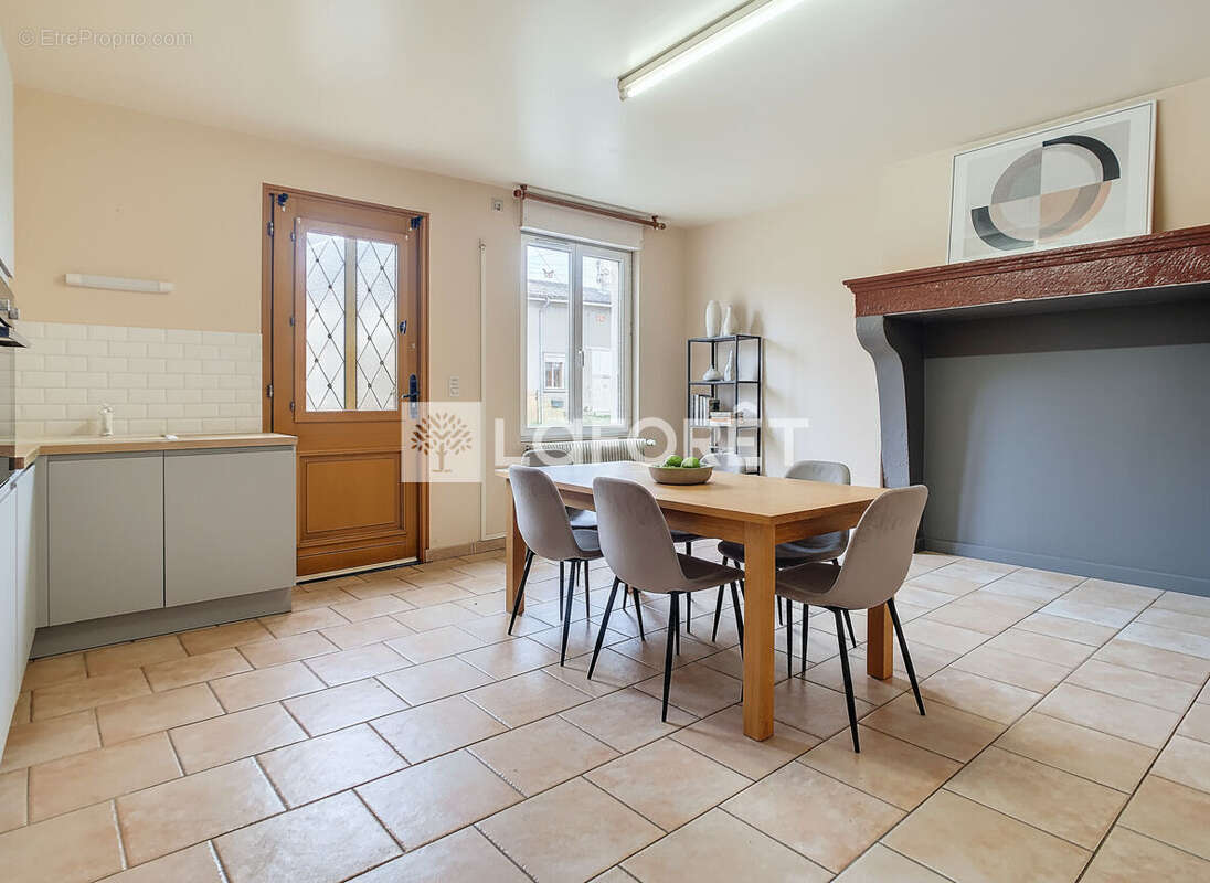 Maison à CHEMINON