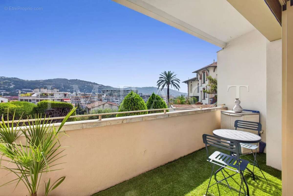 Cannes Petit Juas Appartement 2 pièces à vendre - photo 2