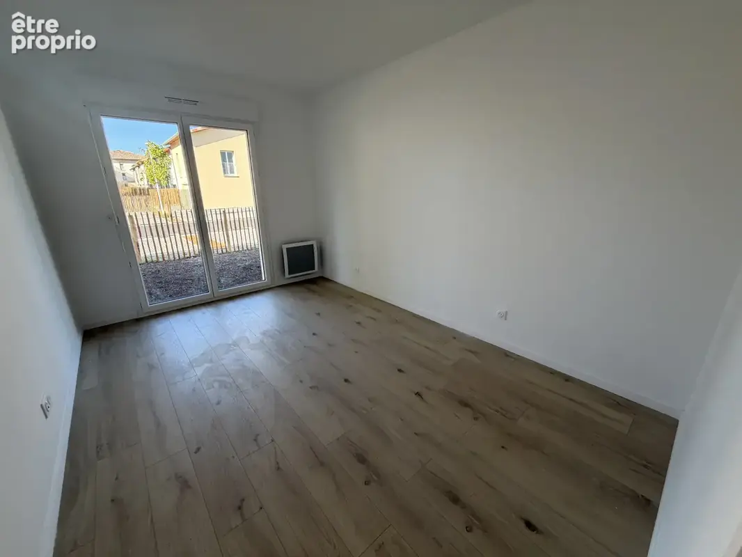 Jardin - Terrasse - 2 Parkings - Notaire offert - photo 7