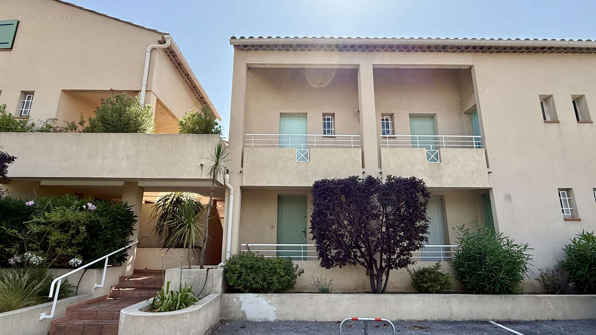 Appartement à SAINT-CYR-SUR-MER
