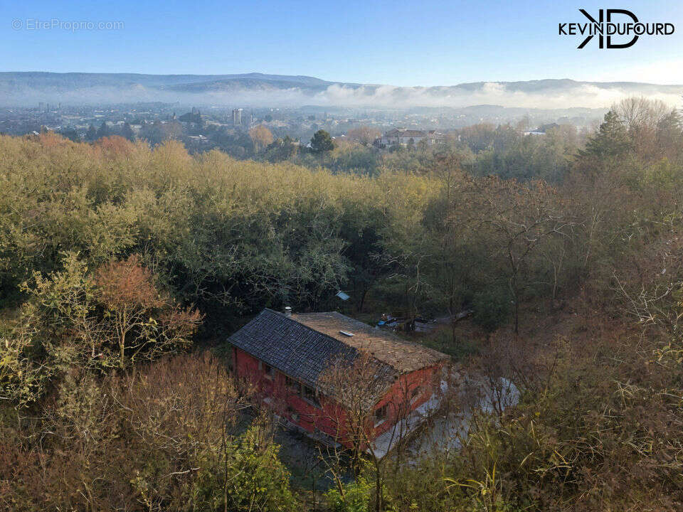 Maison à SAINT-ETIENNE-DE-FONTBELLON