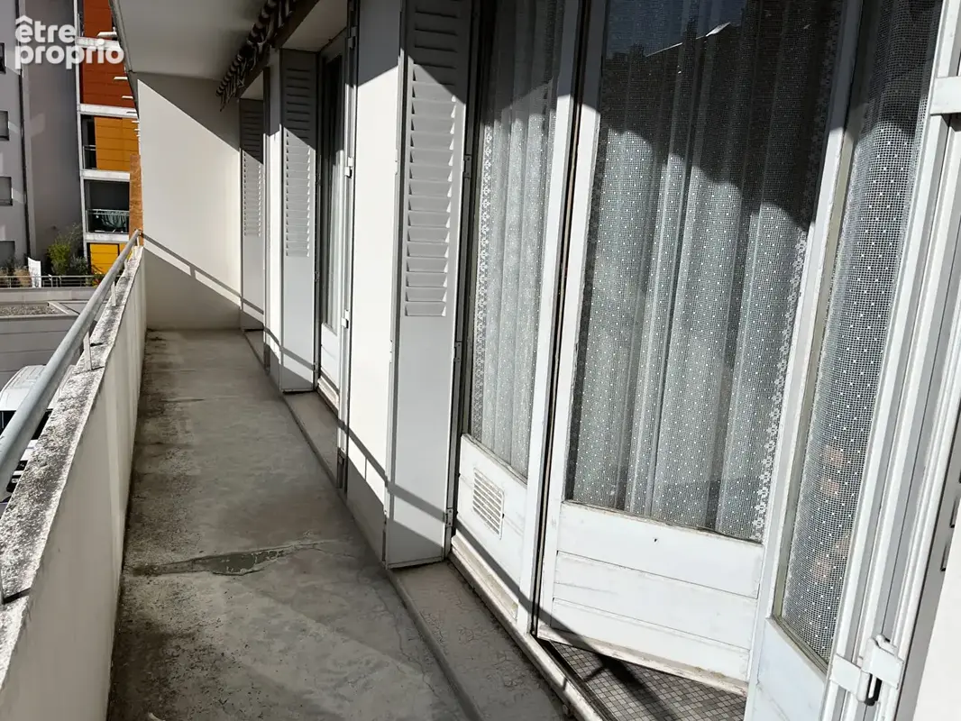 T3 Chambéry centre traversant avec grand balcon et une très belle luminosité - photo 10