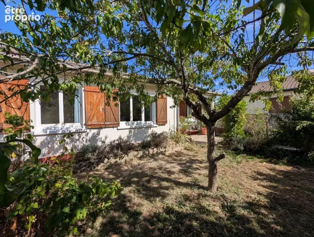 Maison à LES CLAYES-SOUS-BOIS