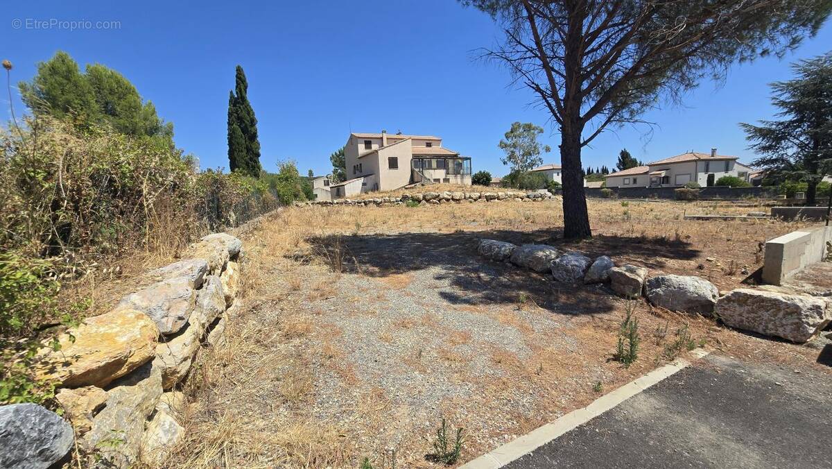 Terrain à CESSENON-SUR-ORB