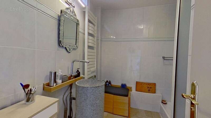 Appartement à vendre 4 pièces hyper centre de NANCY (54) - Visite virtuelle sur demande - photo 8