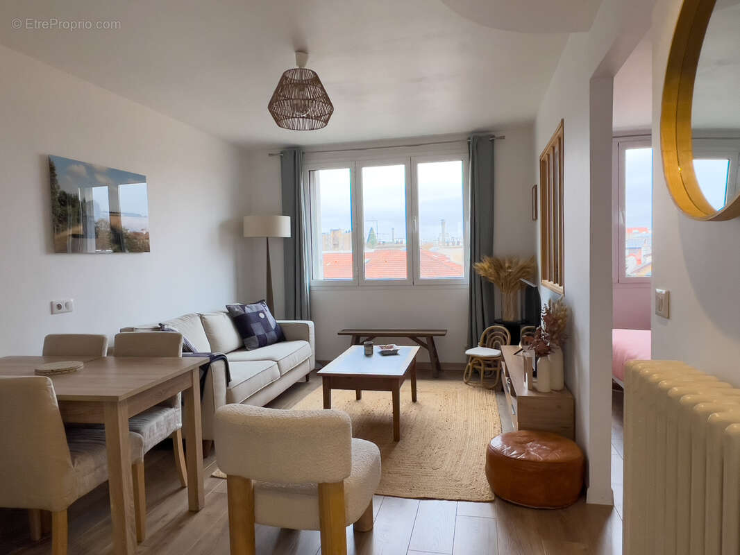 Appartement à ISSY-LES-MOULINEAUX