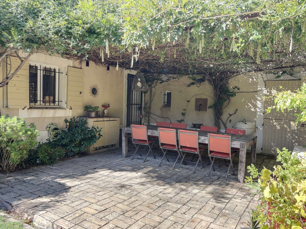 Maison à LA GARDE-FREINET