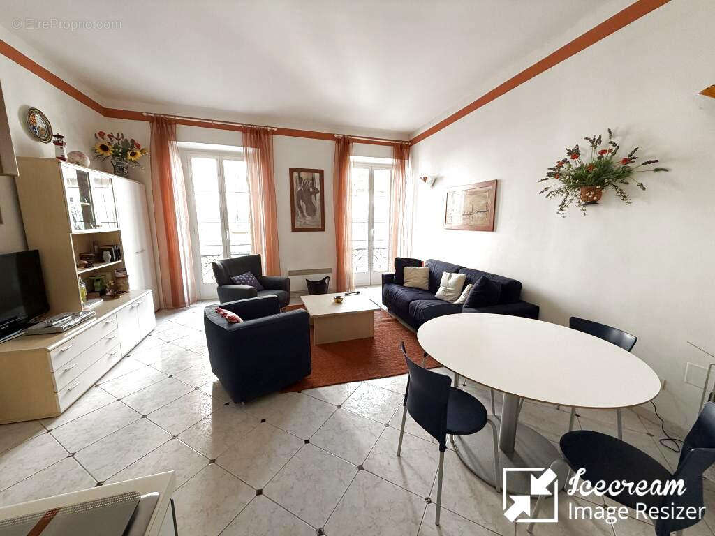 Appartement à MENTON
