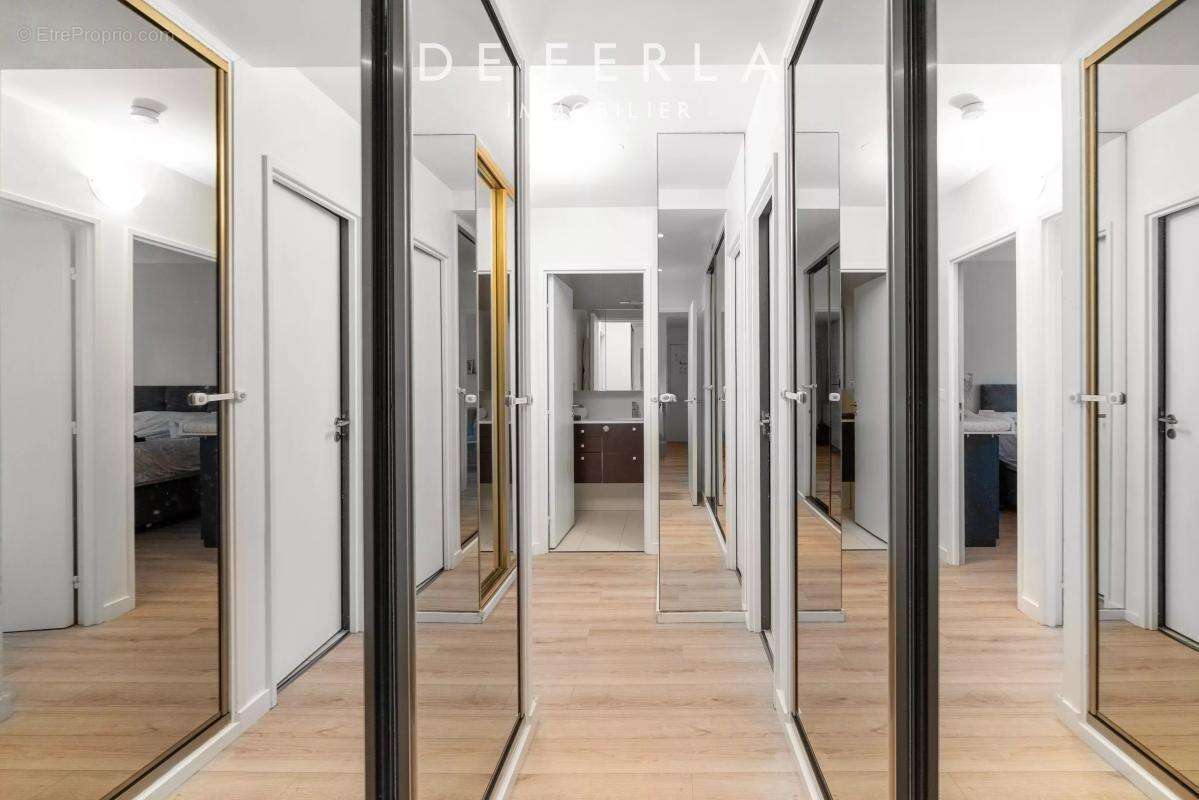Appartement à PARIS-15E