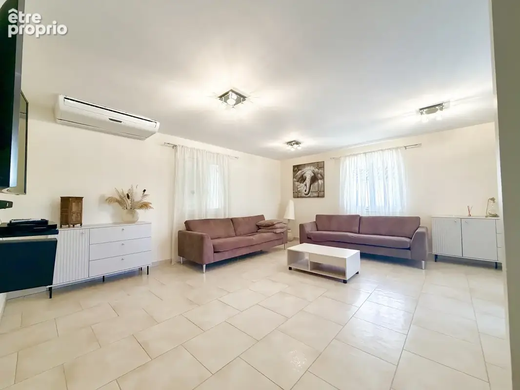 Maison 165 m2 Parcieux avec un terrain de 1434 m2 et piscine chauffée. - photo 7