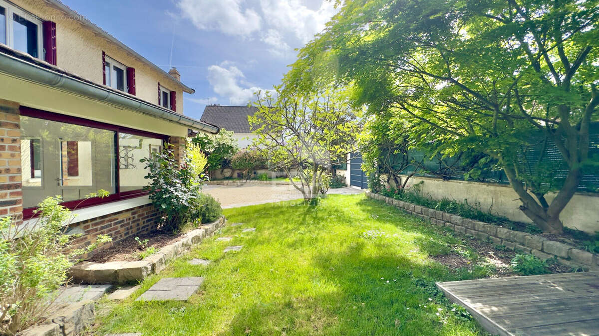 Maison à ATHIS-MONS