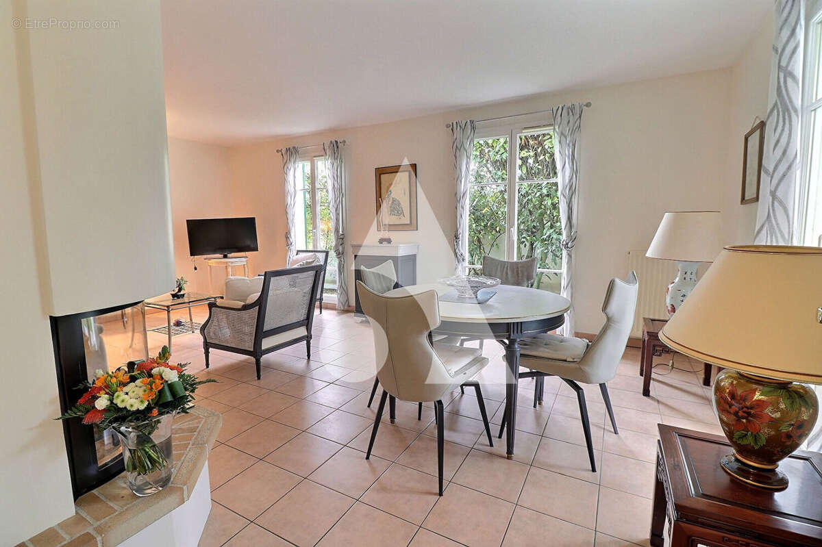 Maison à LE PLESSIS-BOUCHARD