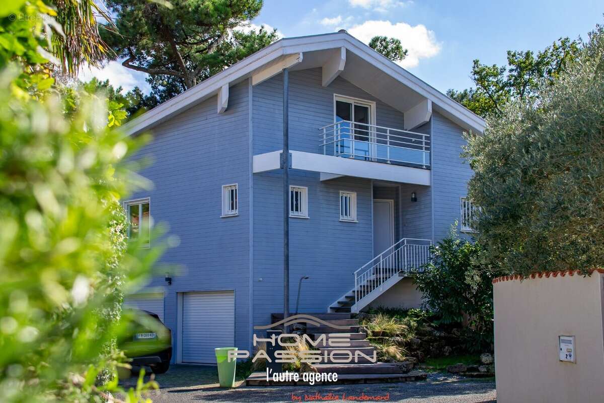 Maison à SAINT-GEORGES-DE-DIDONNE