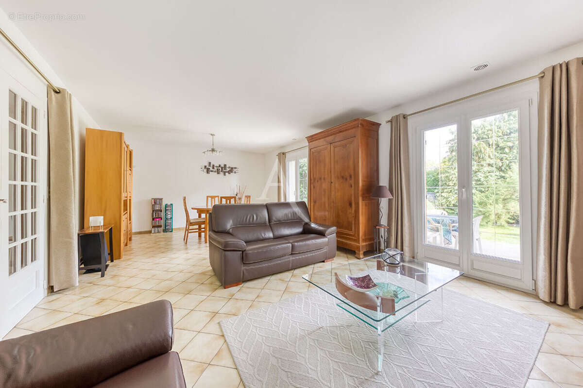 Maison à VILLIERS-SUR-MARNE